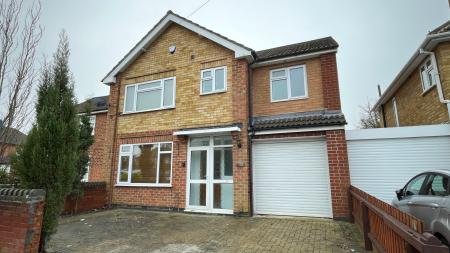 4 bedroom Semi-detached house to let in Woodcroft Avenue, West Knighton, Leicester, LE2