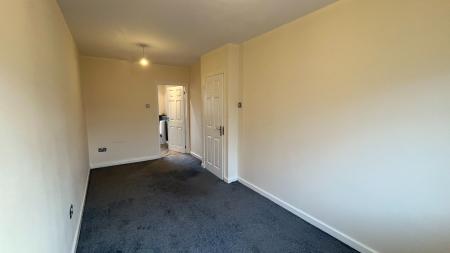 4 bedroom Semi-detached house to let in Woodcroft Avenue, West Knighton, Leicester, LE2