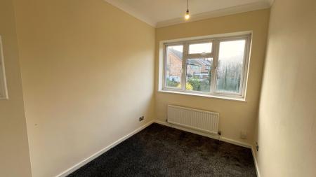 4 bedroom Semi-detached house to let in Woodcroft Avenue, West Knighton, Leicester, LE2