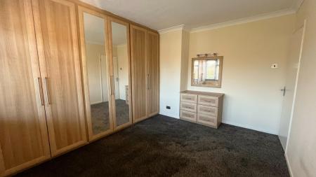 4 bedroom Semi-detached house to let in Woodcroft Avenue, West Knighton, Leicester, LE2
