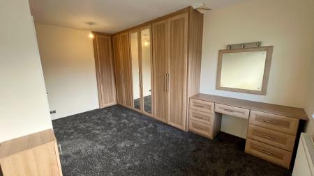 4 bedroom Semi-detached house to let in Woodcroft Avenue, West Knighton, Leicester, LE2