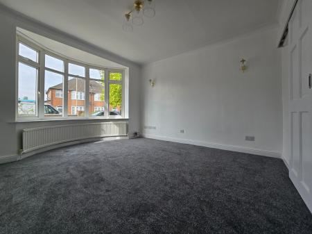3 bedroom Semi-detached house to let in Lamborne Road, Knighton, Leicester, LE2