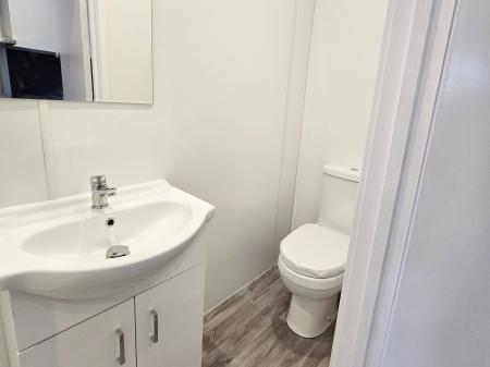 3 bedroom Semi-detached house to let in Lamborne Road, Knighton, Leicester, LE2