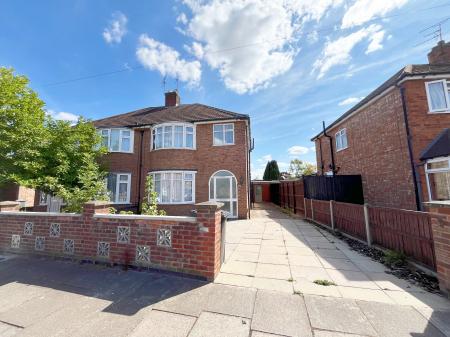 Lamborne Road, Knighton, Leicester, LE2