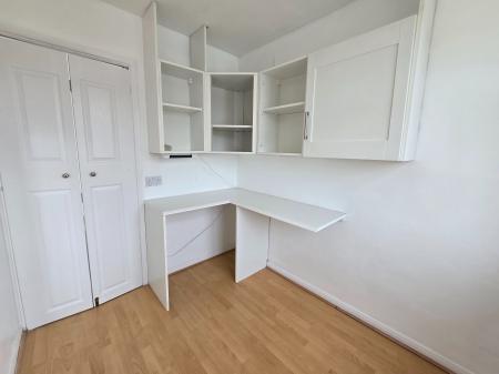 3 bedroom Semi-detached house to let in Lamborne Road, Knighton, Leicester, LE2