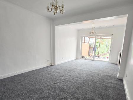 3 bedroom Semi-detached house to let in Lamborne Road, Knighton, Leicester, LE2