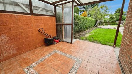 4 bedroom Semi-detached house to let in Lamborne Road, Knighton, Leicester, LE2