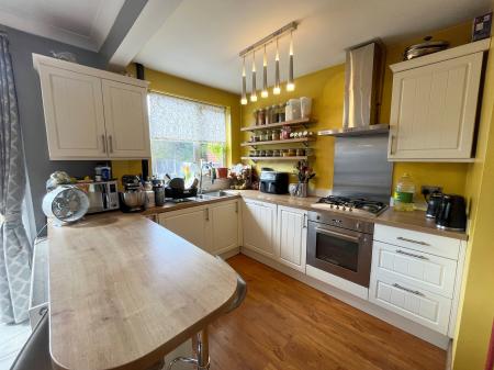 3 bedroom Semi-detached house for sale in Wyngate Drive, Western Park, Leicester, LE3