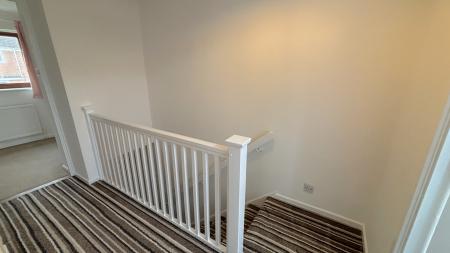 3 bedroom Semi-detached house to let in Cooper Close, Aylestone, Leicester, LE2