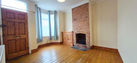 2 bedroom Terraced House for sale in Clarendon Park Road, Clarendon Park, Leicester, LE2