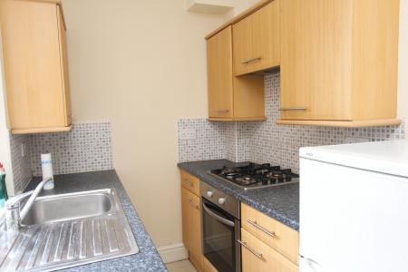 2 bedroom Terraced House to let in Wordsworth Road, Knighton, Leicester, LE2