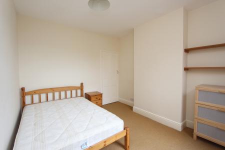 2 bedroom Terraced House to let in Wordsworth Road, Knighton, Leicester, LE2