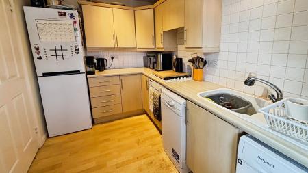 2 bedroom Town house to let in Packhorse Drive, Enderby, LE19