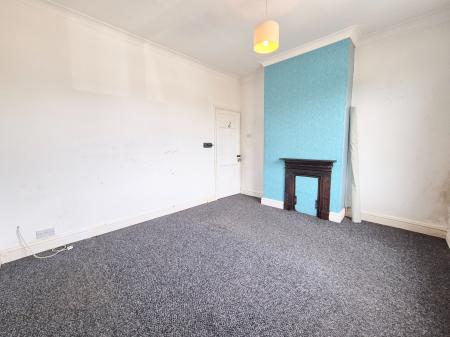 2 bedroom Terraced House for sale in Boundary Road, Aylestone, Leicester, LE2
