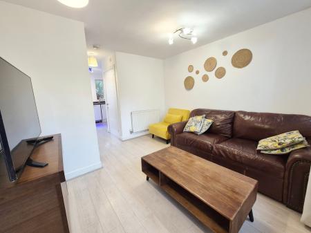 2 bedroom Town house to let in Lansdowne Road, Aylestone, Leicester, LE2