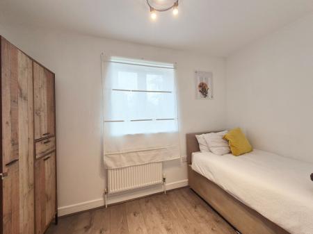 2 bedroom Town house to let in Lansdowne Road, Aylestone, Leicester, LE2