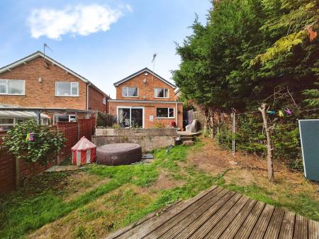 3 bedroom Detached house for sale in Foxcroft Close, Rowley Fields, Leicester, LE3