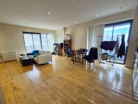 2 bedroom Penthouse for sale in Lee Circle, City Centre, Leicester, LE1