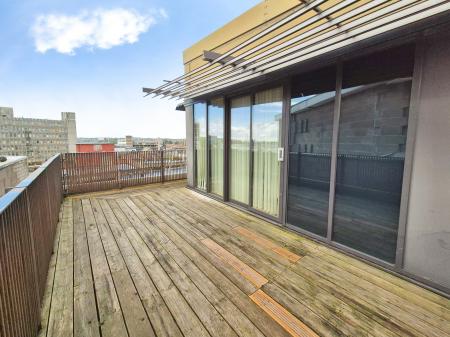 2 bedroom Penthouse for sale in Lee Circle, City Centre, Leicester, LE1