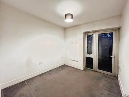2 bedroom Flat to let in Elbow Lane, City Centre, Leicester, LE1