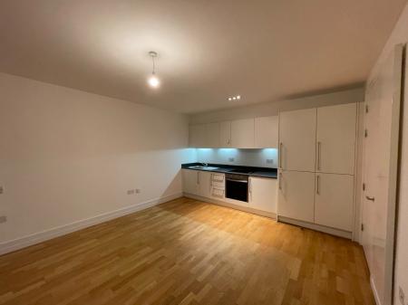 2 bedroom Flat to let in Elbow Lane, City Centre, Leicester, LE1