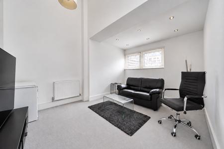 2 bedroom Flat for sale in Wheatsheaf Court, Leicester, LE2