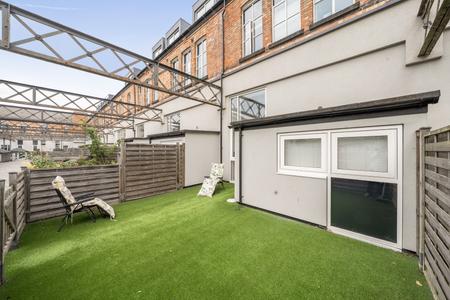 2 bedroom Flat for sale in Wheatsheaf Court, Leicester, LE2