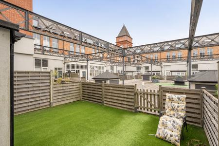 2 bedroom Flat for sale in Wheatsheaf Court, Leicester, LE2