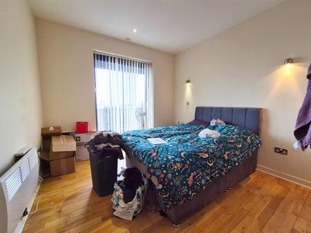 2 bedroom Flat to let in Lee Circle, City Centre, Leicester, LE1