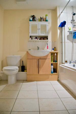 2 bedroom Flat for sale in Birkby Close, Hamilton, Leicester, LE5