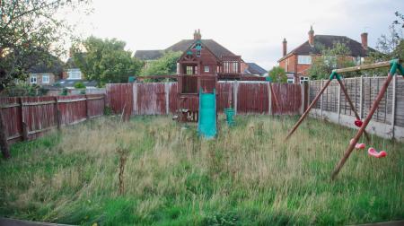 8 bedroom Semi-detached house for sale in Highway Road, Evington, Leicester, LE5