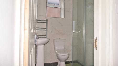 8 bedroom Semi-detached house for sale in Highway Road, Evington, Leicester, LE5