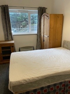 1 bedroom Flat to let in Overton Road, Humberstone, Leicester, LE5