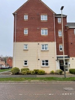 2 bedroom Flat to let in Saxthorpe Road, Hamilton, Leicester, LE5