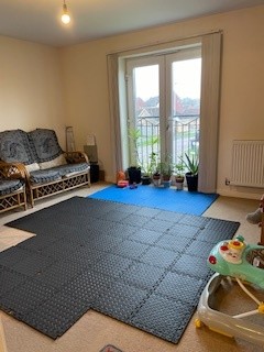 2 bedroom Flat to let in Saxthorpe Road, Hamilton, Leicester, LE5