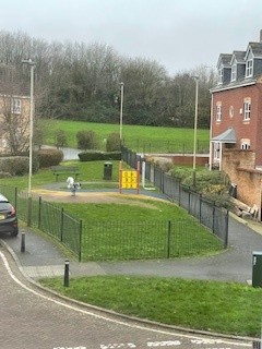 2 bedroom Flat to let in Saxthorpe Road, Hamilton, Leicester, LE5