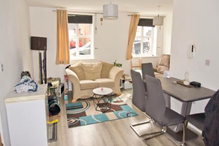 2 bedroom Flat for sale in Kepwick road, Hamilton, Leicester, LE5