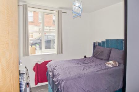 2 bedroom Flat for sale in Kepwick road, Hamilton, Leicester, LE5