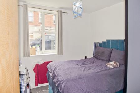 2 bedroom Flat for sale in Kepwick road, Hamilton, Leicester, LE5