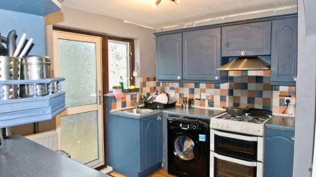 4 bedroom Terraced House for sale in Ledbury Green, Beaumont leys, Leicester, LE4