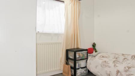 4 bedroom Terraced House for sale in Ledbury Green, Beaumont leys, Leicester, LE4