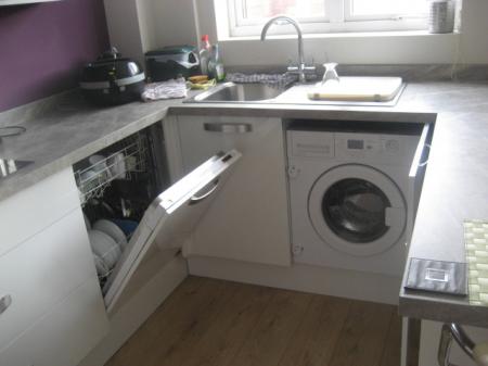 3 bedroom Semi-detached house to let in Elliot Drive, Thurmaston, LE4