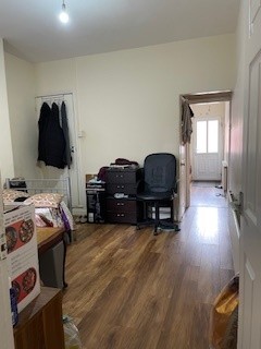 3 bedroom Flat to let in Bushby Road, Humberstone, Leicester, LE5