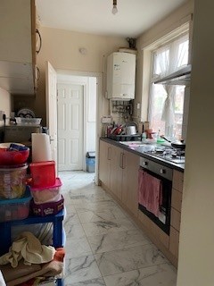 3 bedroom Flat to let in Bushby Road, Humberstone, Leicester, LE5