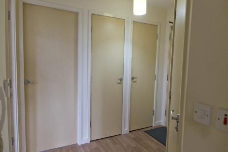 2 bedroom Flat to let in Brompton Road, Hamilton, Leicester, LE5