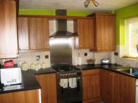3 bedroom Semi-detached house to let in Meadowsweet Road, Hamilton, Leicester, LE5