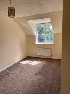 5 bedroom Semi-detached house to let in Oakwood Road, Near Abbey Par, Anstey Lane, Leicester, LE4