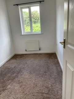 5 bedroom Semi-detached house to let in Oakwood Road, Near Abbey Par, Anstey Lane, Leicester, LE4