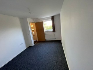 1 bedroom Flat to let in Padside close, Hamilton, Leicester, LE5
