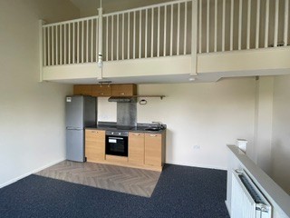 1 bedroom Flat to let in Padside close, Hamilton, Leicester, LE5